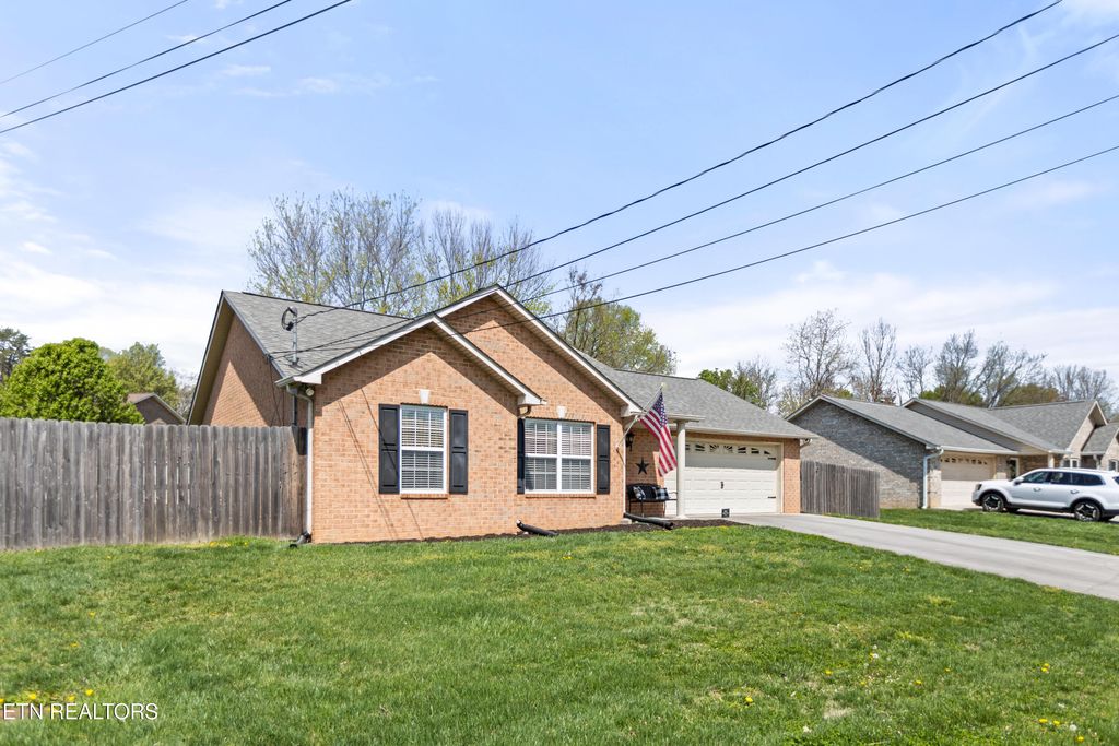 Photo of 6709 Carina Lane, Corryton, TN 37721 (MLS # 1296099)