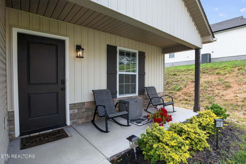 Photo of 8021 Poplar Grove Lane, Powell, TN 37849 (MLS # 1352282)