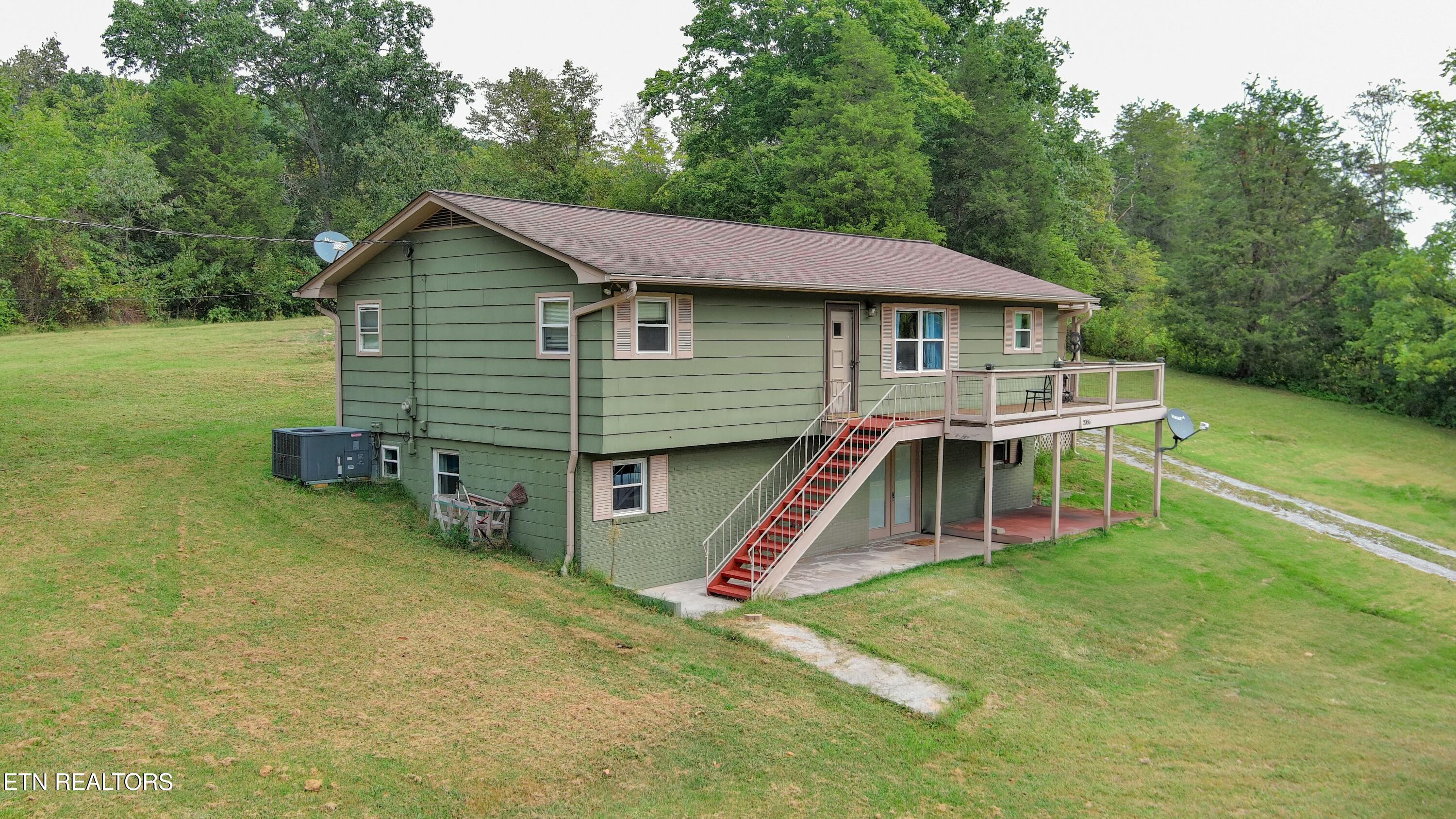 2086 Hickory Valley Rd.