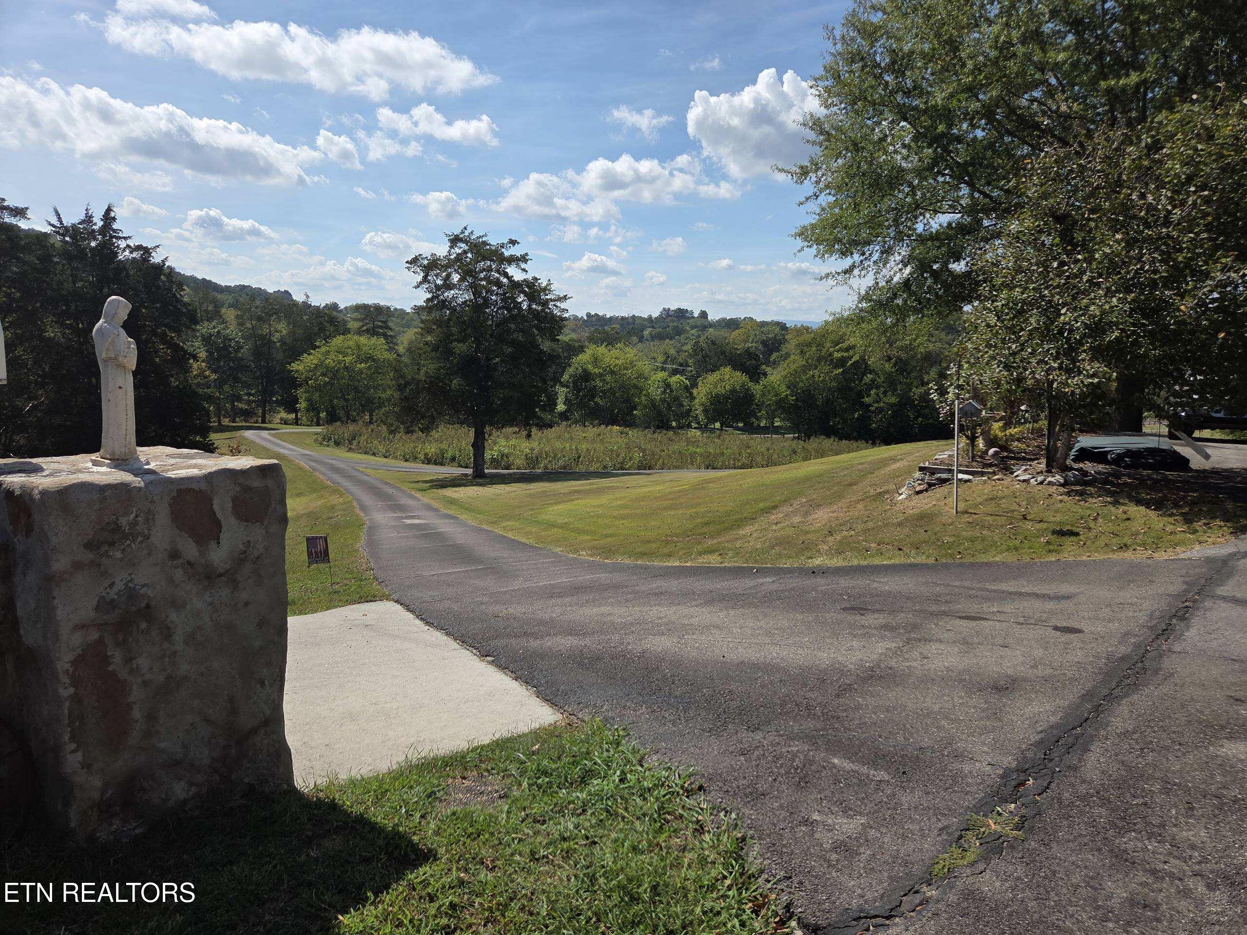 572 Mountain Rd