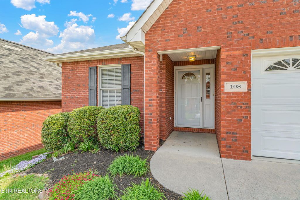 Photo of 108 Honey Ridge Way, Knoxville, TN 37924 (MLS # 1336651)