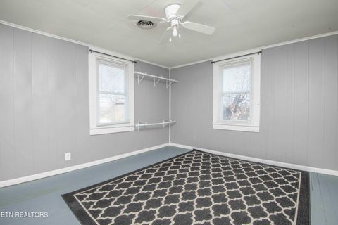 Tiny photo for 514 W 7th Ave, Lenoir City, TN 37771 (MLS # 1327313)