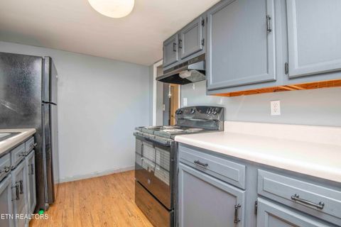 Tiny photo for 514 W 7th Ave, Lenoir City, TN 37771 (MLS # 1327313)