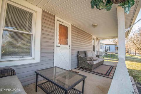 Tiny photo for 514 W 7th Ave, Lenoir City, TN 37771 (MLS # 1327313)
