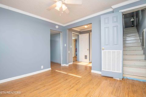 Tiny photo for 514 W 7th Ave, Lenoir City, TN 37771 (MLS # 1327313)