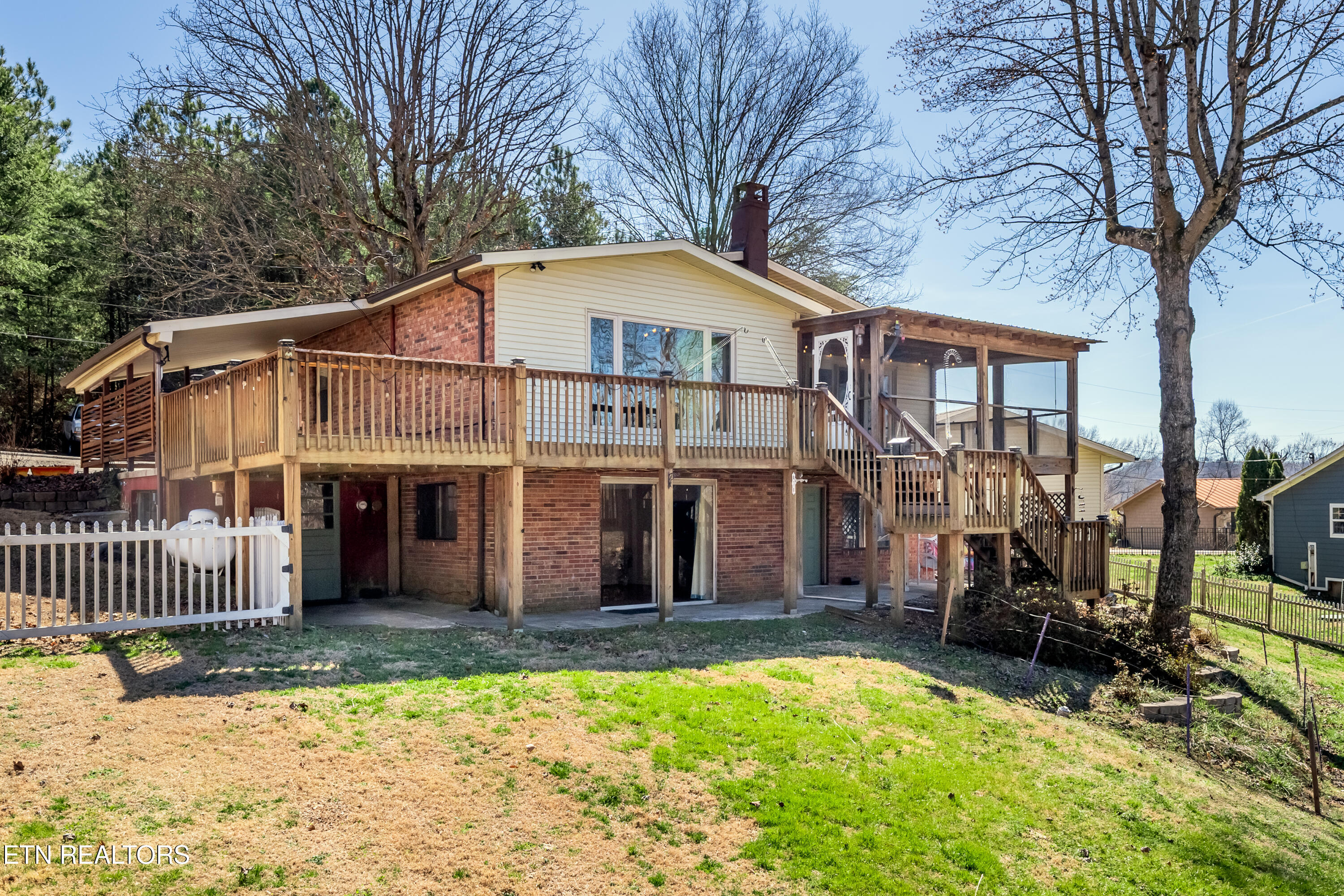 112 Victoria Rd