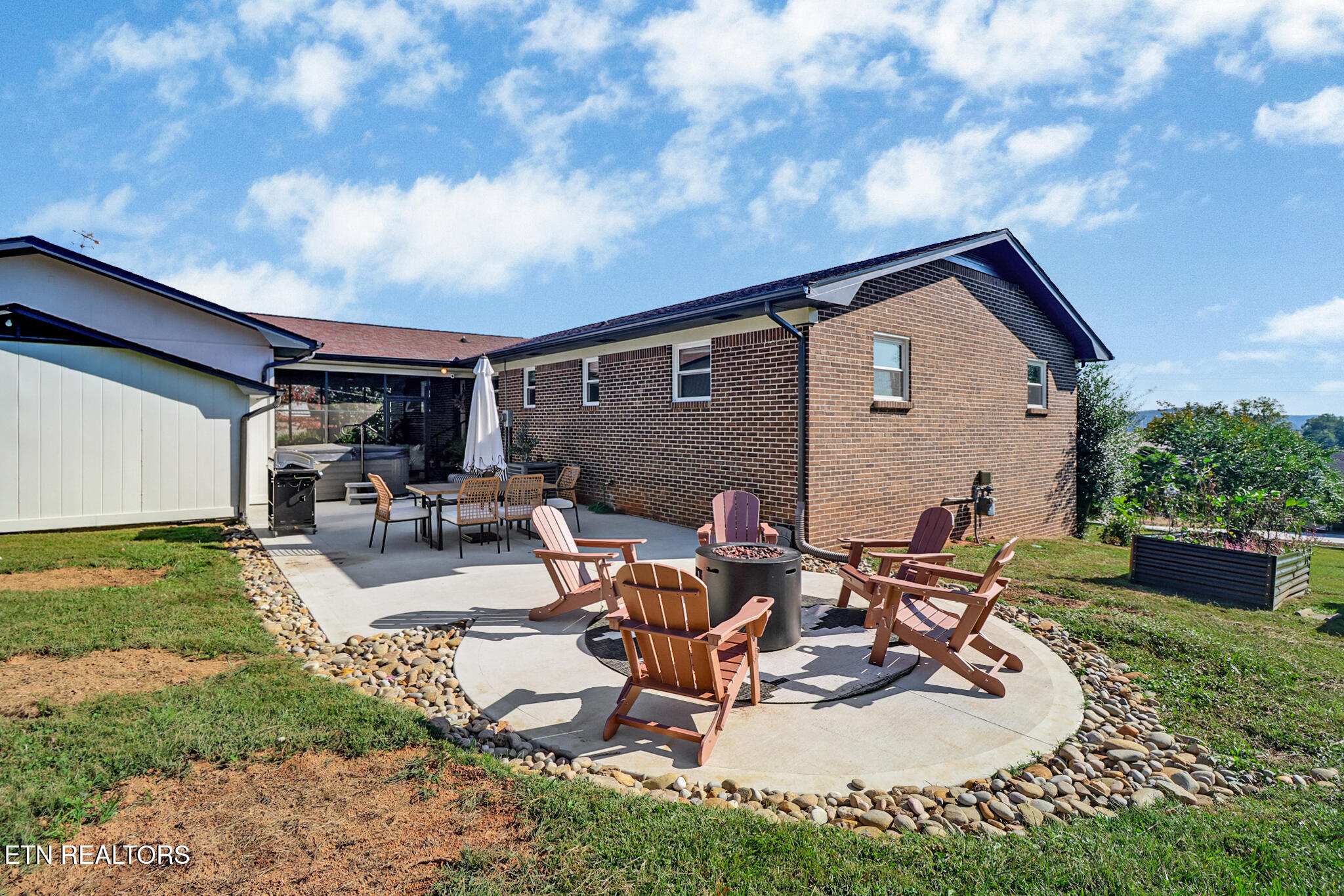 109 Scenic Hill Drive