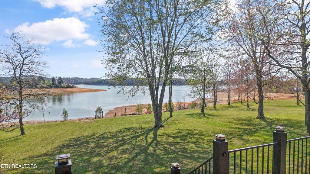 Photo of 1374 Paradise Lane, Dandridge, TN 37725 (MLS # 1335323)