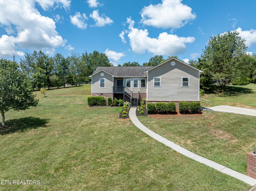 Photo of 1407 Bethvale Drive, Greenback, TN 37742 (MLS # 1308619)