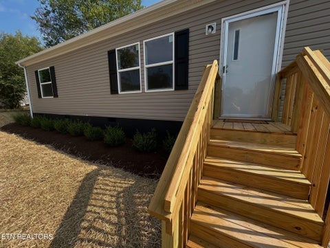 Photo of 112 Redwood Drive, Harriman, TN 37748 (MLS # 1356347)