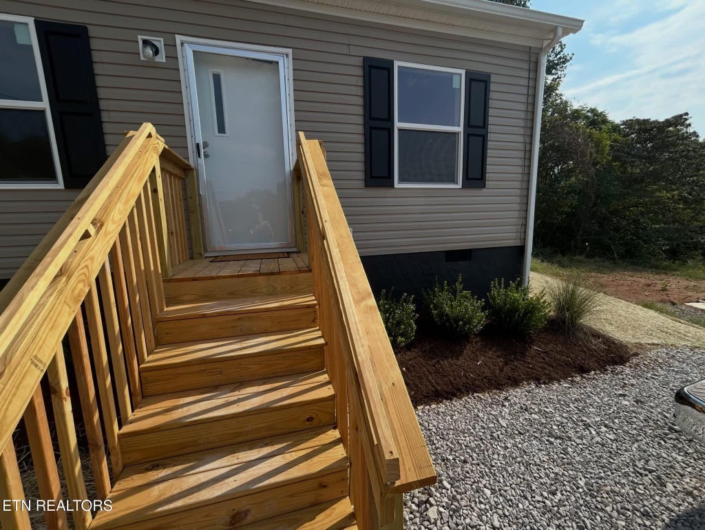 Photo of 112 Redwood Drive, Harriman, TN 37748 (MLS # 1356347)