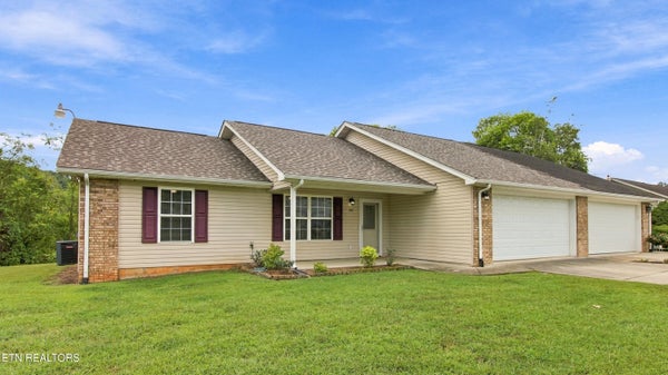 253 DUMPLIN LN, KODAK, TN 37764 - Image 7ccc3c507a7aa9ef2e6df684e80f5759/3611987176