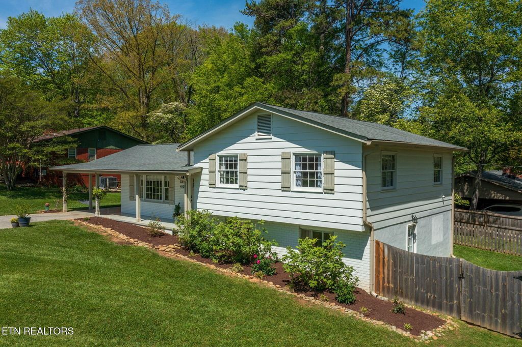 Photo of 4101 Westgate Drive, Knoxville, TN 37921 (MLS # 1336528)