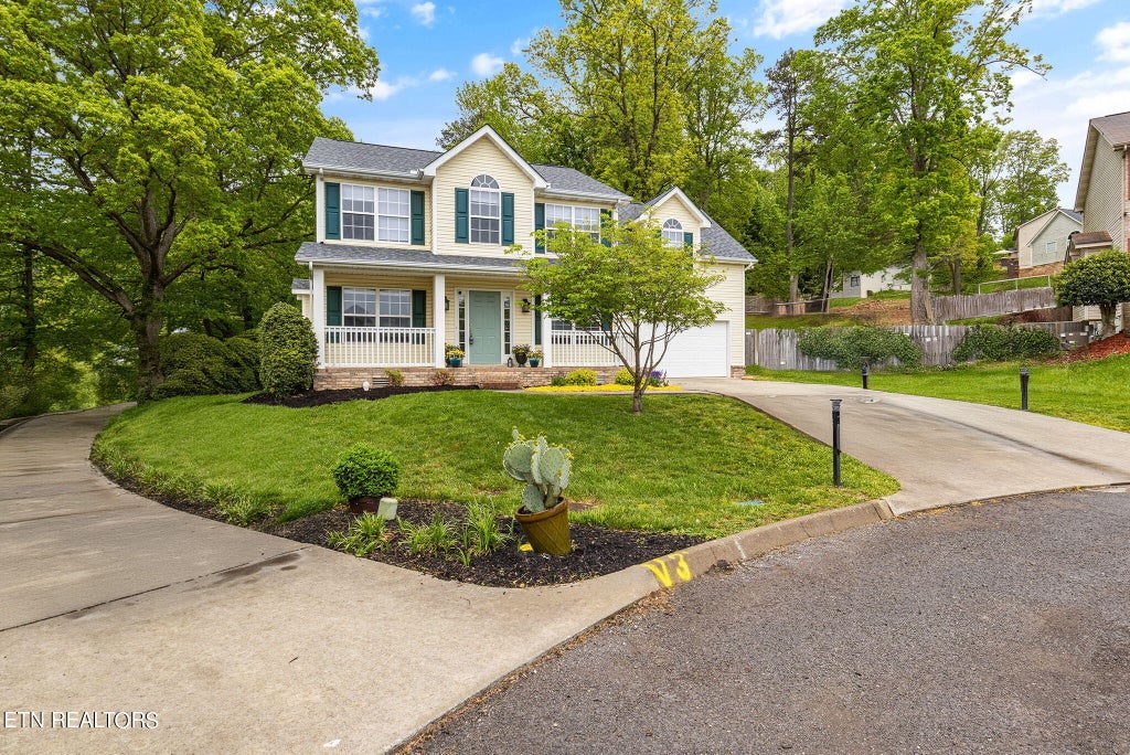 Photo of 5816 Bouquet Lane, Knoxville, TN 37924 (MLS # 1260824)
