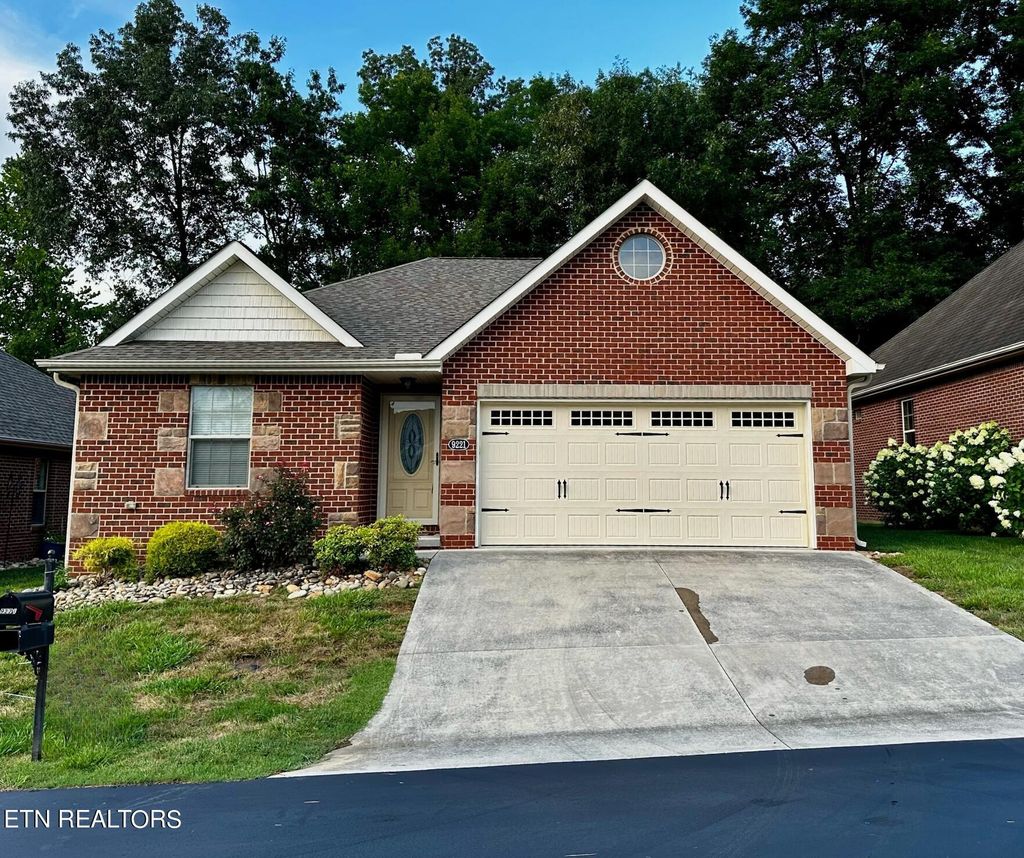 Photo of 9221 Dragonfly Way, Strawberry Plains, TN 37871 (MLS # 1250936)