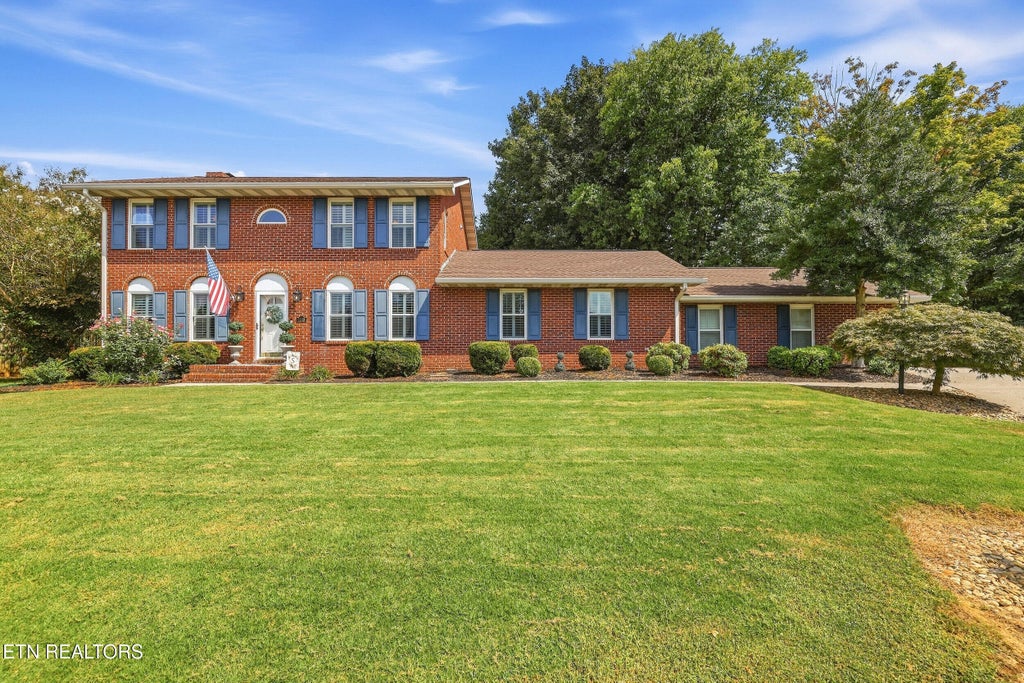 Photo of 1118 Mountain Breeze Court, Maryville, TN 37803 (MLS # 1357102)