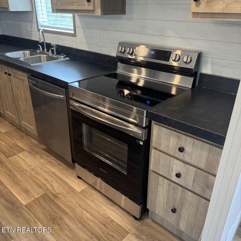 Tiny photo for 135 Gamble Lane, LaFollette, TN 37766 (MLS # 1317091)