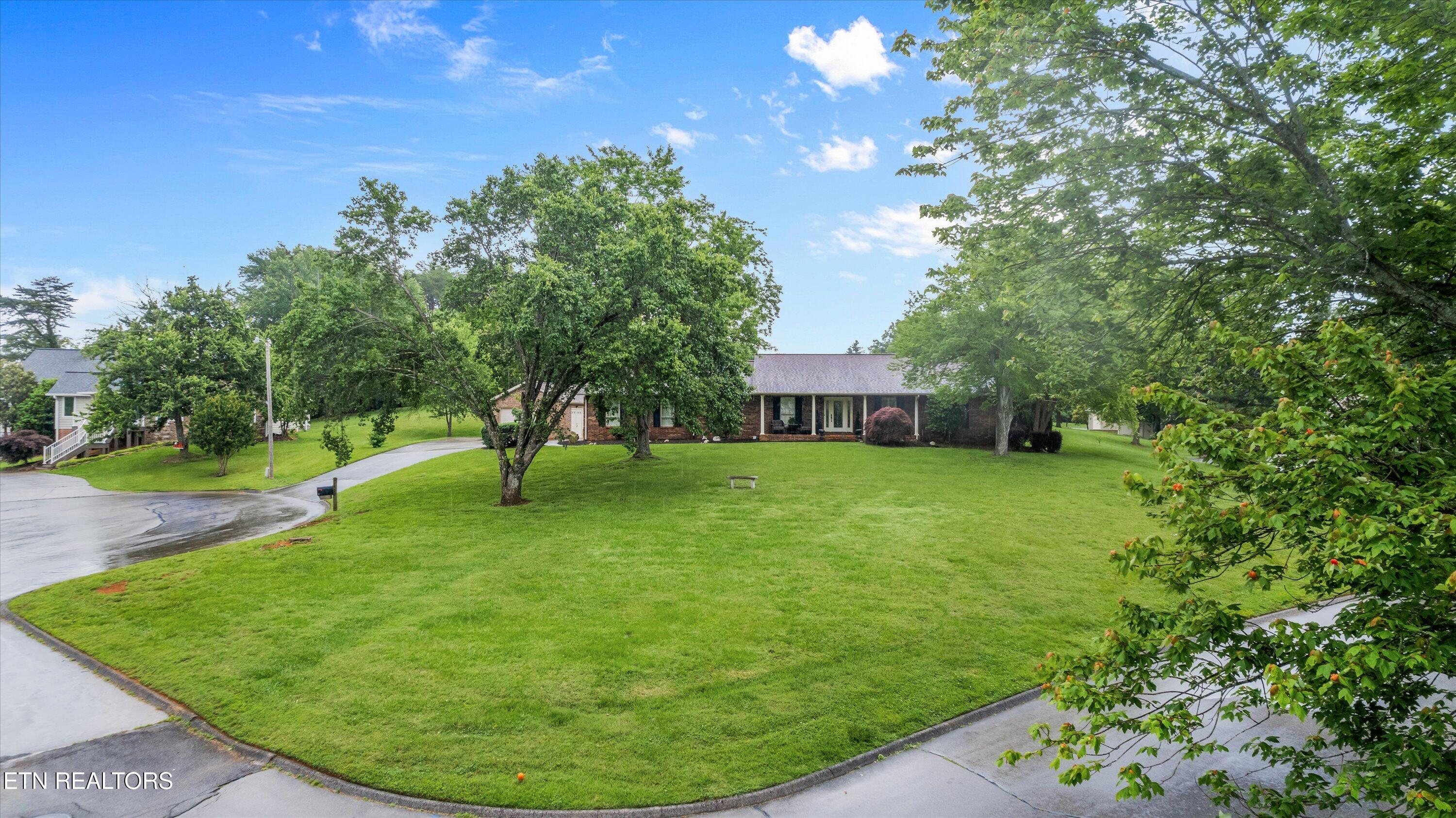 1403 Lincolnshire Drive