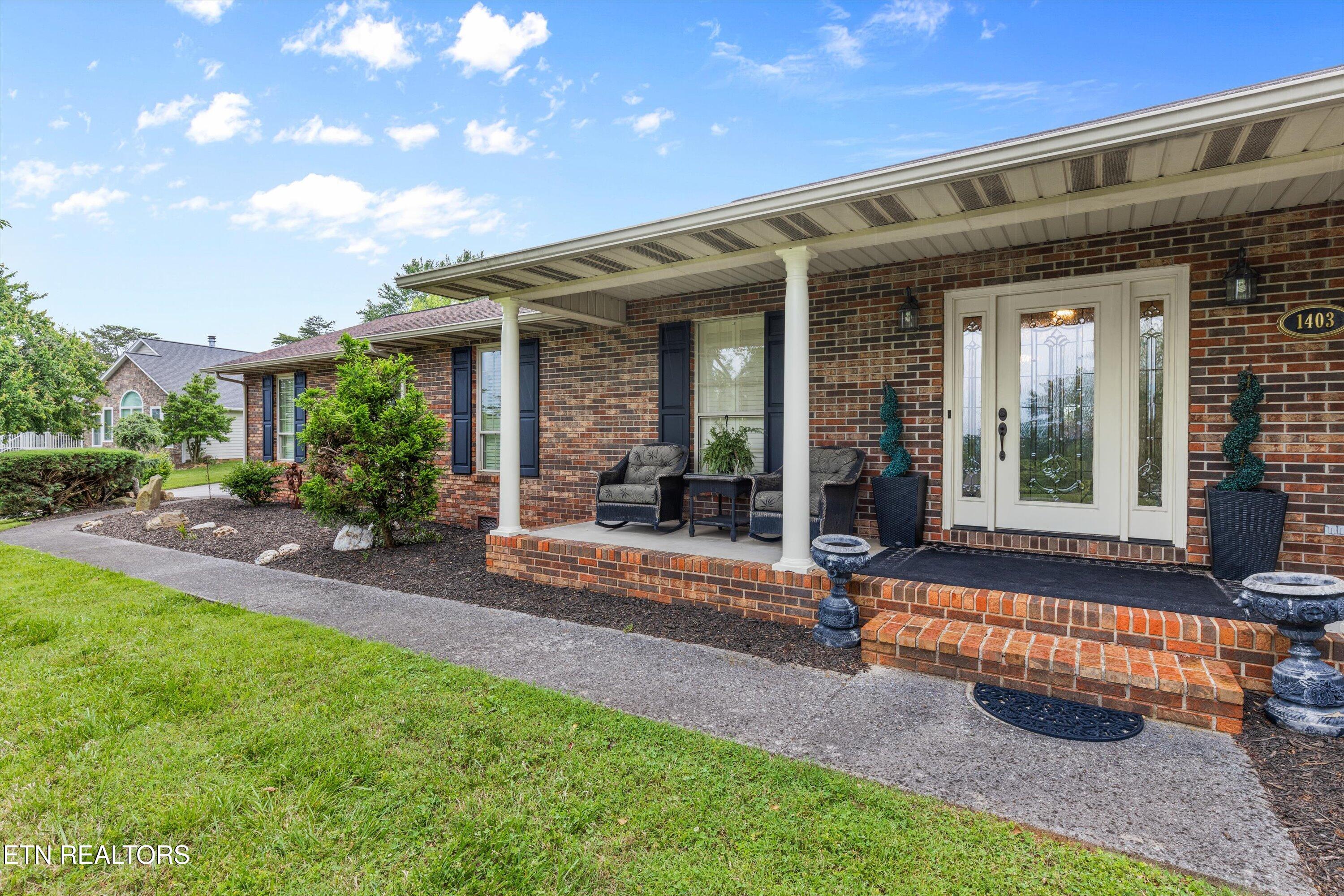 1403 Lincolnshire Drive