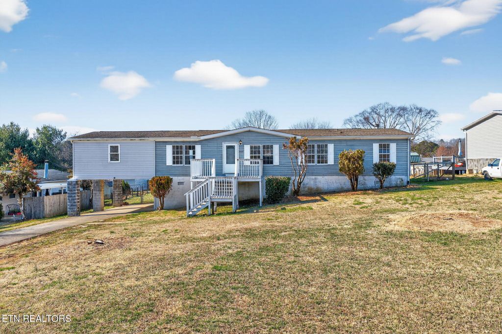 Photo of 1009 Ridge View Rd, Maryville, TN 37801 (MLS # 1327357)