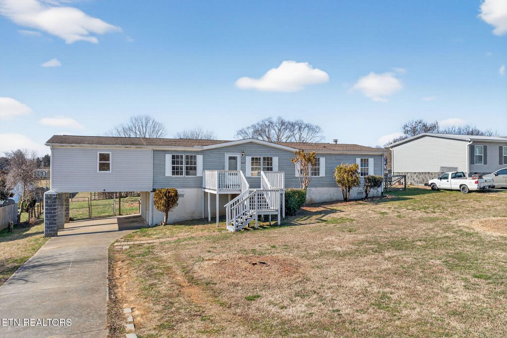 Photo of 1009 Ridge View Rd, Maryville, TN 37801 (MLS # 1327357)