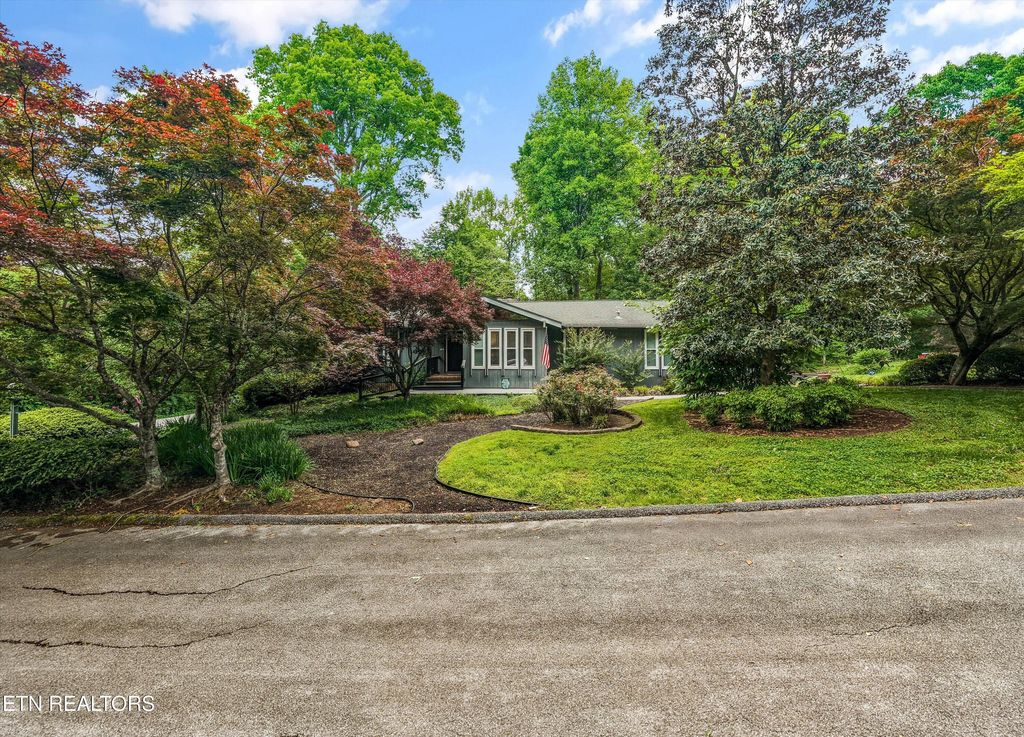 Photo of 4420 Edgewood Rd, Louisville, TN 37777 (MLS # 1338893)