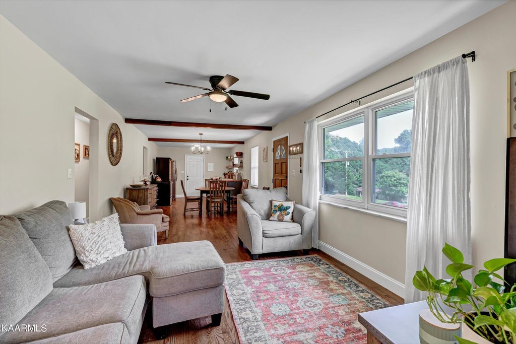 Photo of 635 Roddy Branch Rd, Rockford, TN 37853 (MLS # 1234435)