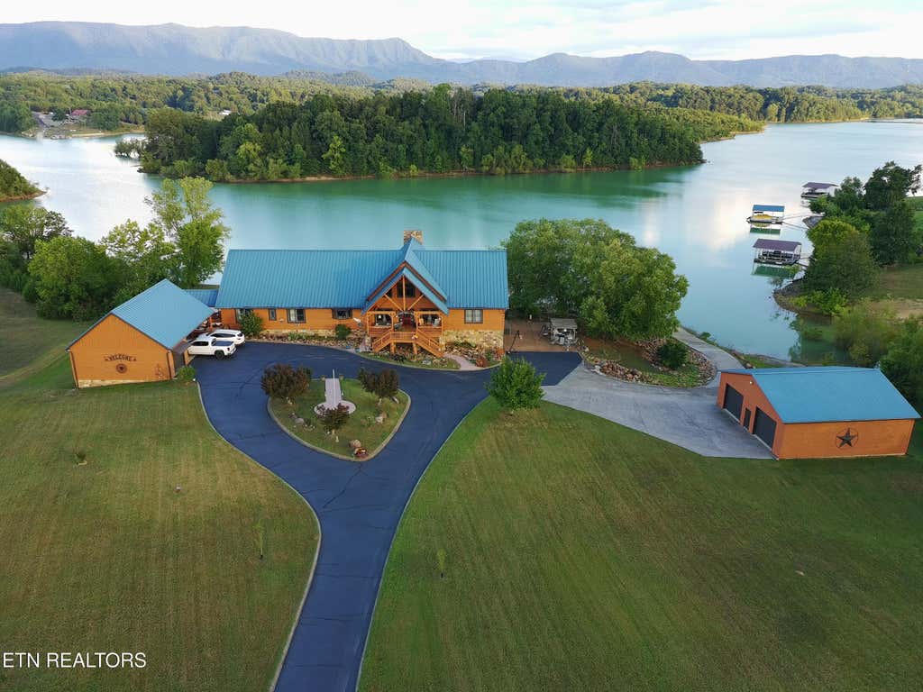 Photo of 1929 Indian Creek Rd, Dandridge, TN 37725 (MLS # 1351503)
