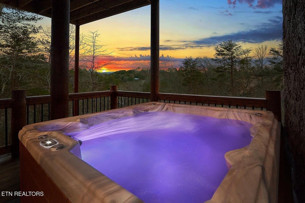 Photo of 1175 Woodland Trek Lane, Sevierville, TN 37876 (MLS # 1358074)