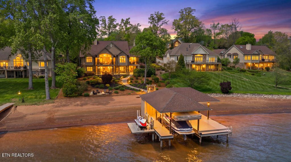 Photo of 129 Saligugi Way, Loudon, TN 37774 (MLS # 1336840)