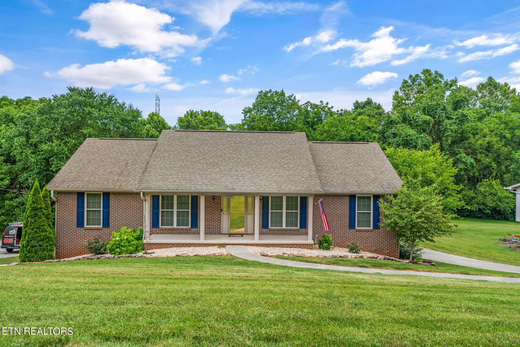 View Knoxville, TN 37923 house