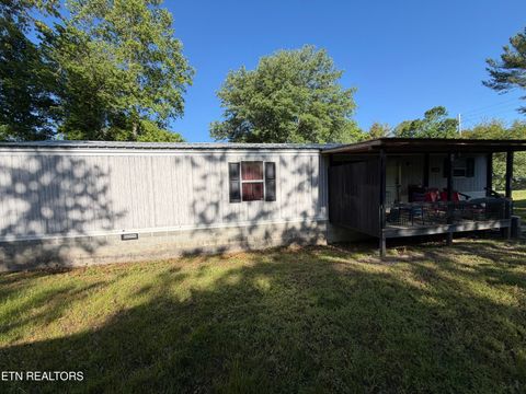 Photo of 119 Clayborn Ave, Jamestown, TN 38556 (MLS # 1339256)