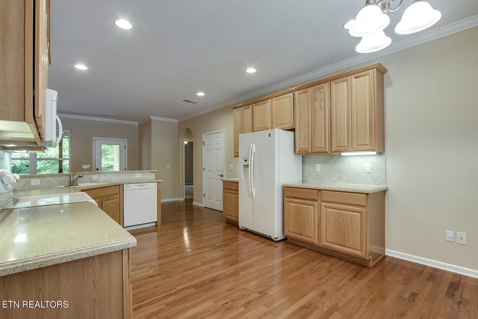 Loudon, Tennessee 37774, United States, 3 Bedrooms Bedrooms, ,3 BathroomsBathrooms,Residential,Active,41123