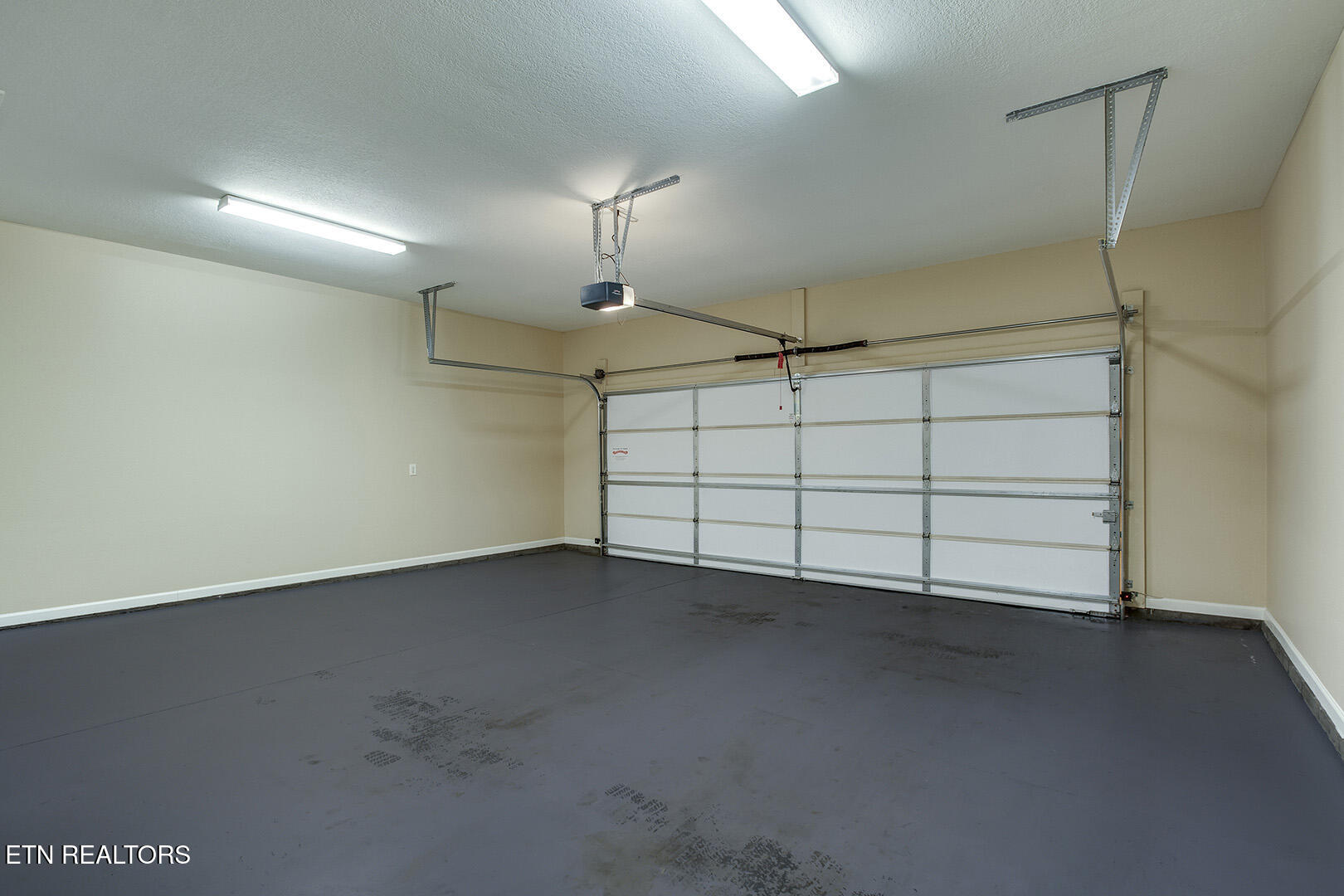 Loudon, Tennessee 37774, United States, 3 Bedrooms Bedrooms, ,3 BathroomsBathrooms,Residential,Active,41123