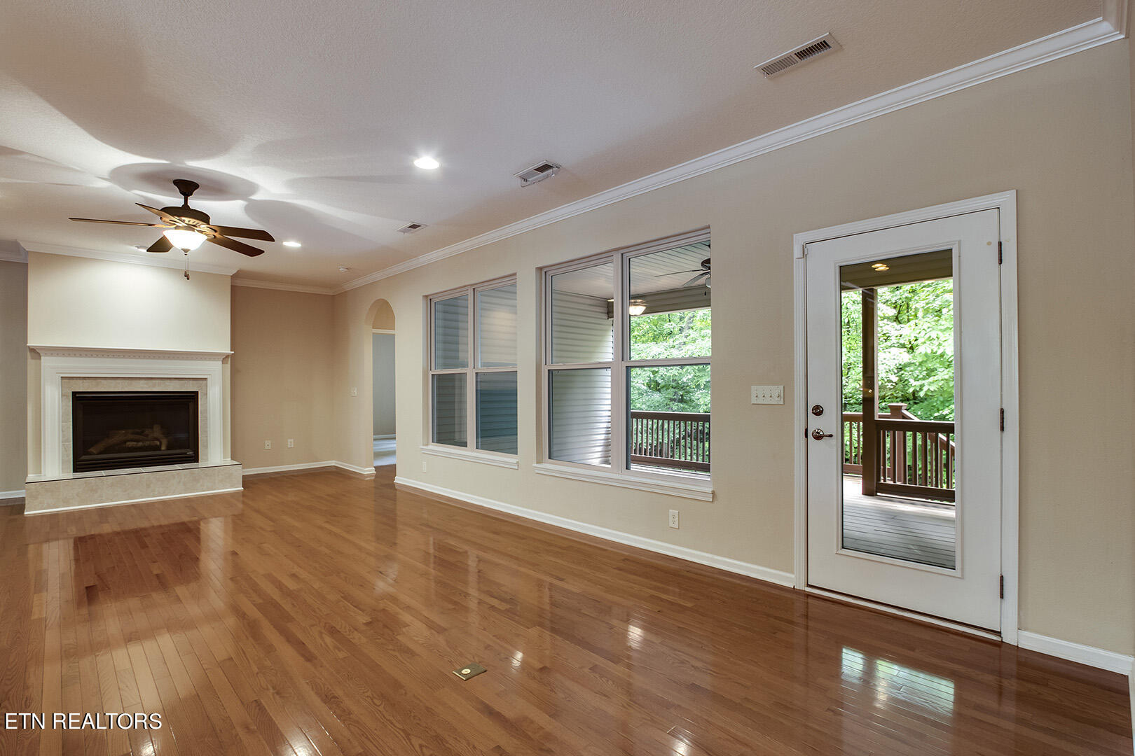 Loudon, Tennessee 37774, United States, 3 Bedrooms Bedrooms, ,3 BathroomsBathrooms,Residential,Active,41123