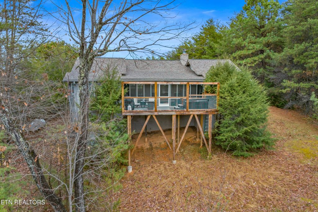 Photo of 550 Sassafras Tr, Pigeon Forge, TN 37876 (MLS # 1324292)