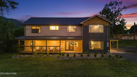 3204 Mayes Loop Rd Pigeon Forge TN 37863