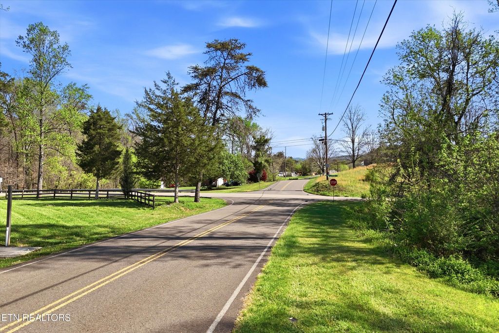 Photo of 0 Old Maynardville Pike, Knoxville, TN 37938 (MLS # 1337248)