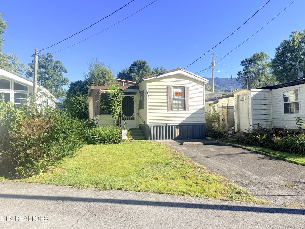 Photo of 5355 East Pkwy #61, Cosby, TN 37722 (MLS # 1357147)