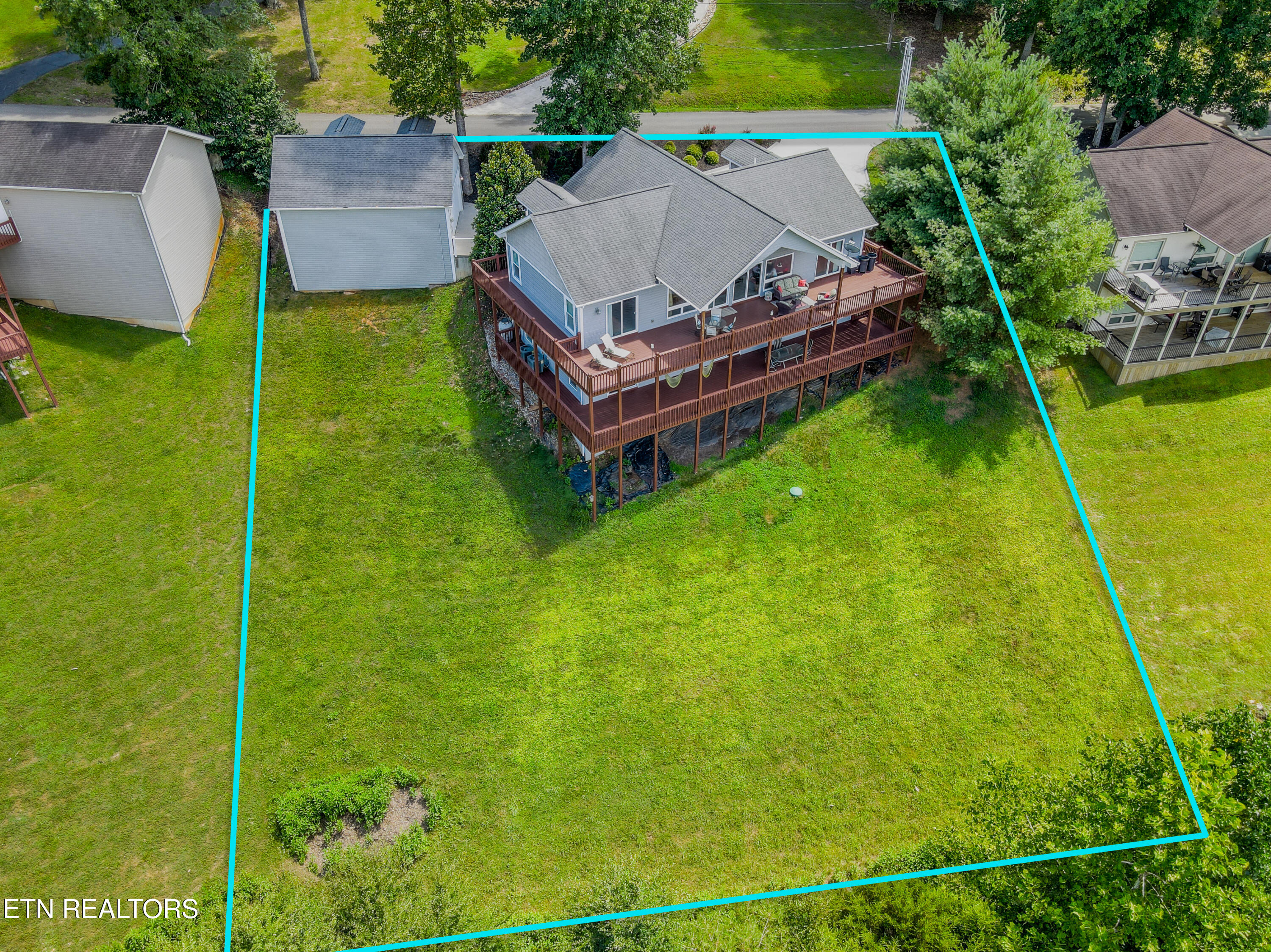 1470 Deerfield Way