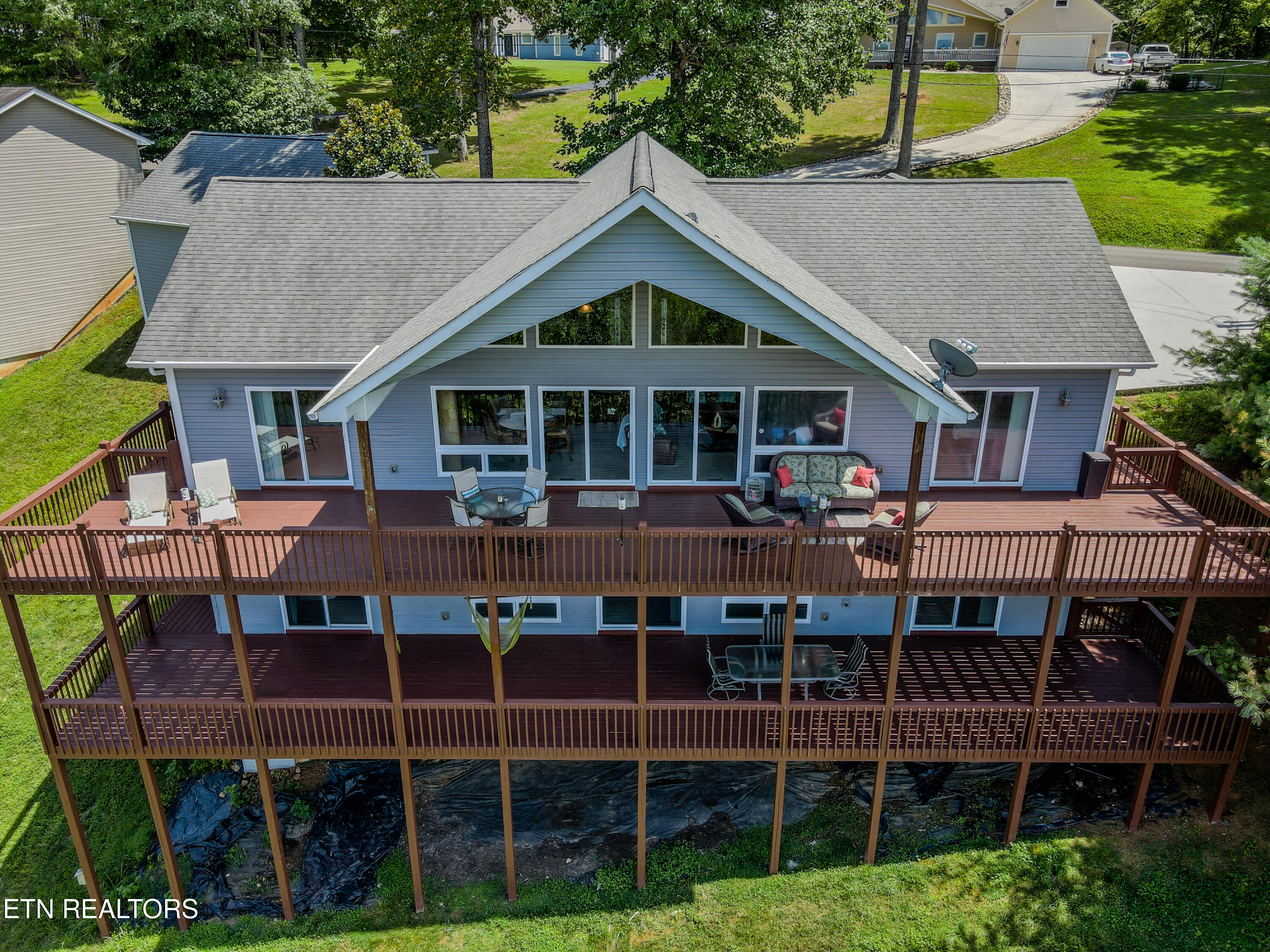 1470 Deerfield Way