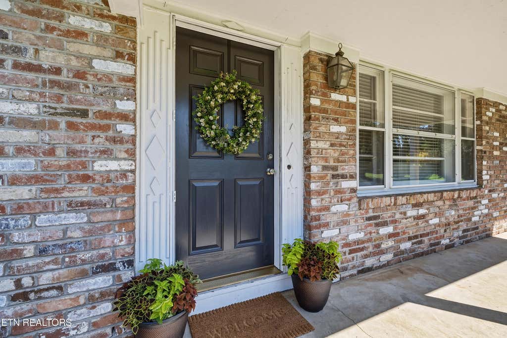Photo of 7925 Stratton Drive, Knoxville, TN 37919 (MLS # 1352877)