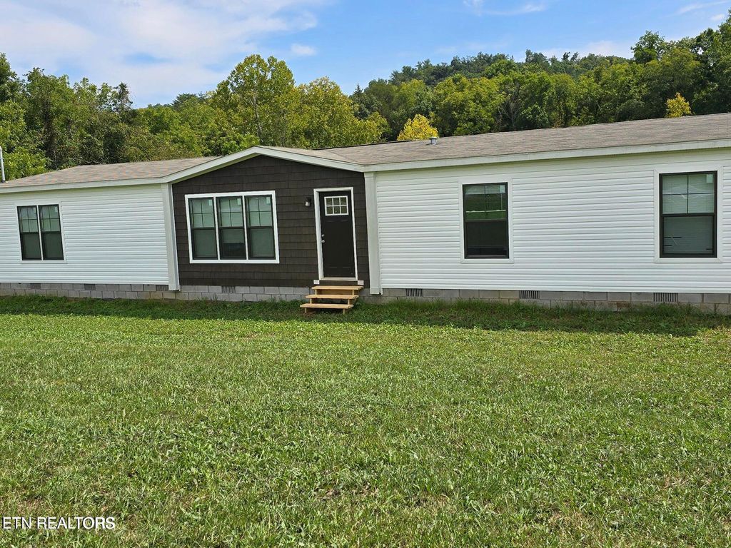 Photo of 5904 Rutledge Pike, Rutledge, TN 37861 (MLS # 1287900)