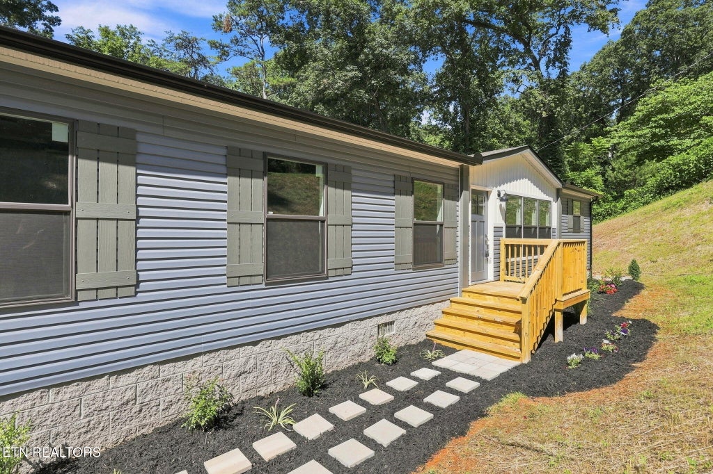 Photo of 260 Island Ford Rd, Rocky Top, TN 37769 (MLS # 1341519)