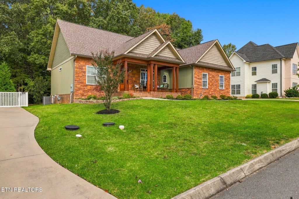 Photo of 8131 Frederick John St, Knoxville, TN 37938 (MLS # 1359190)