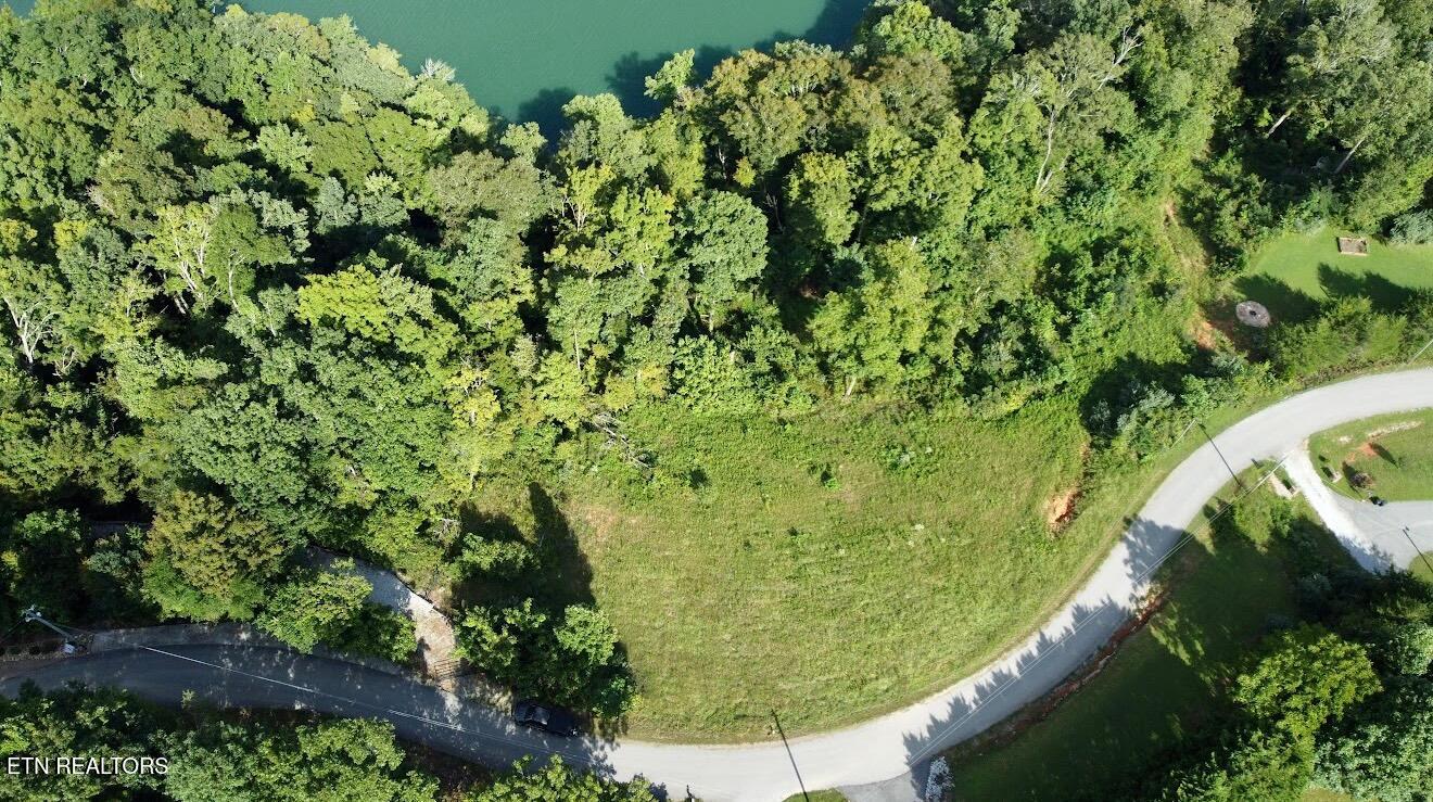 Mariner Point Rd