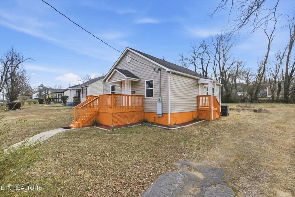 Photo of 3210 Wilson Ave, Knoxville, TN 37914 (MLS # 1328011)