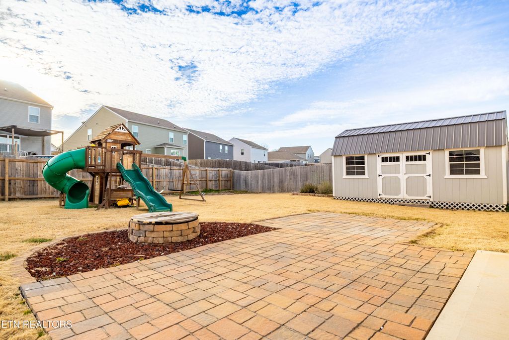 Photo of 142 Eleanor Davis Drive, Maryville, TN 37804 (MLS # 1328190)