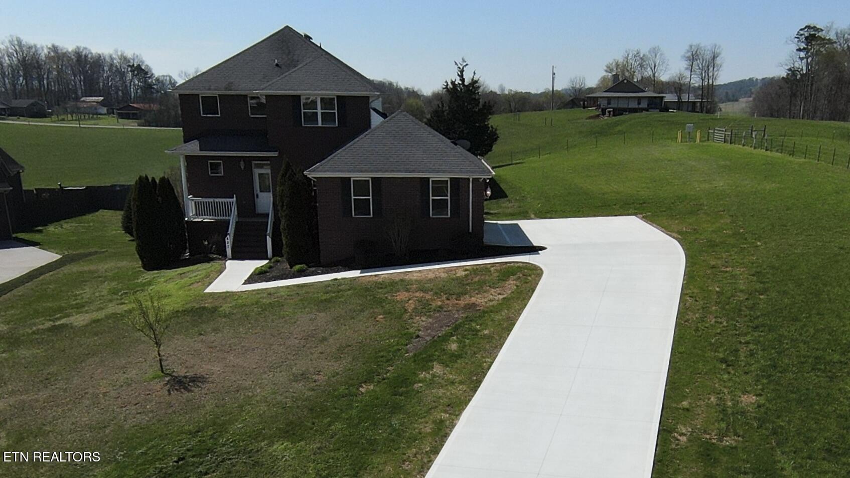 Photo 1 of 39 — 427 Montana Court, Seymour, TN 37865