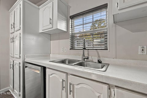 Tiny photo for 174 Hamilton St, Strawberry Plains, TN 37871 (MLS # 1359606)